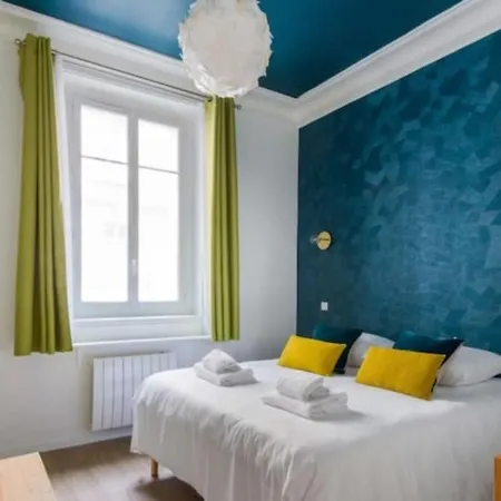 Cozy 2 Bedroom In *